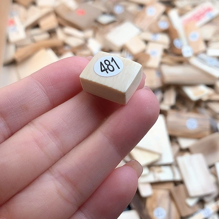 泥塑不打孔联系客服