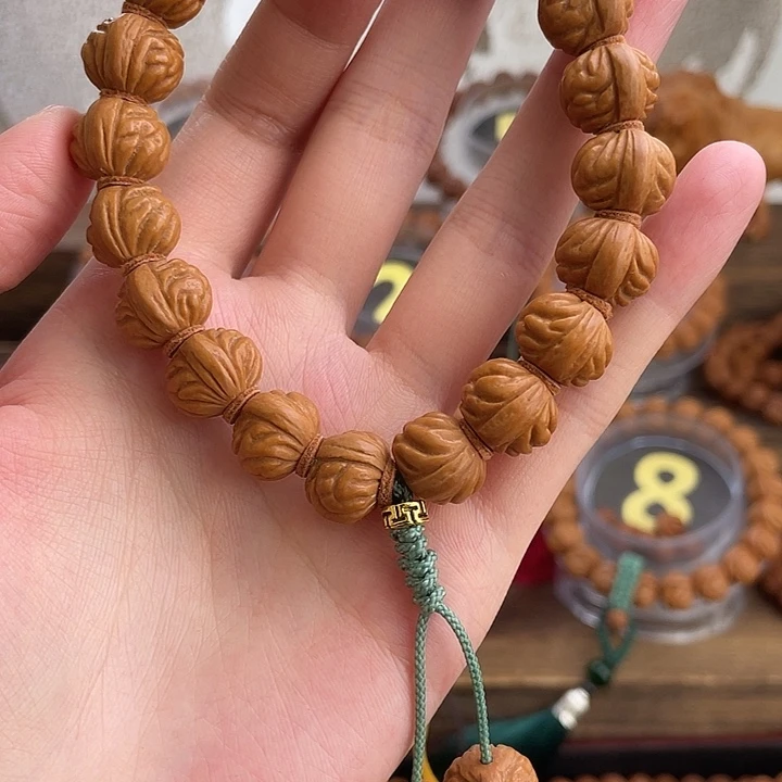 文玩核桃吊坠14小金豆
