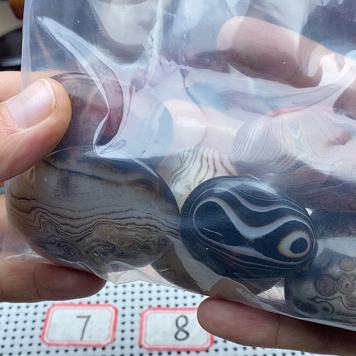 d***崔玛瑙/玉髓未镶嵌颈饰