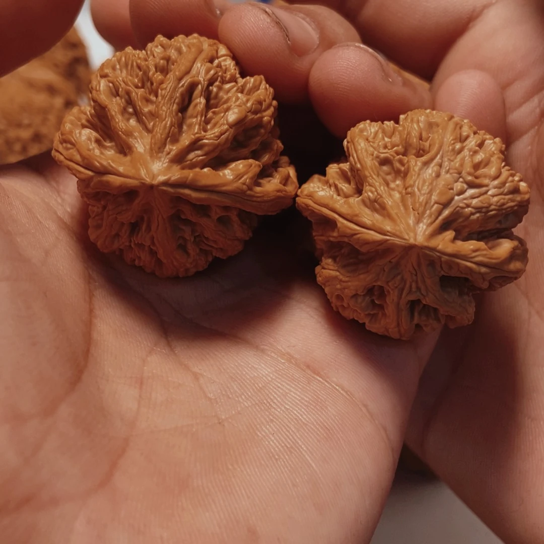 文玩核桃吊坠38全品原装粗筋。1
