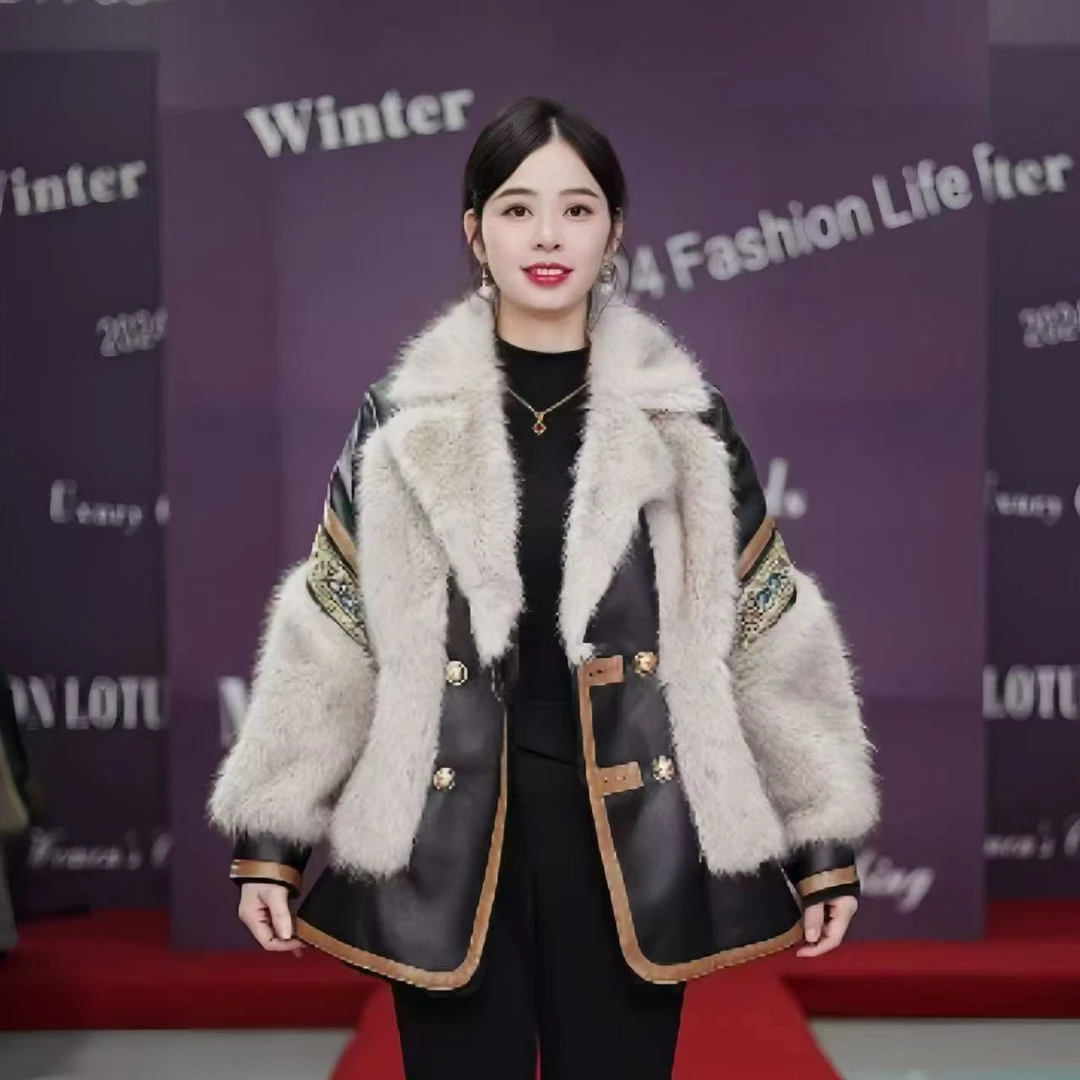 人造皮草 冬季新款刺绣外套韩版宽松时尚保暖大衣女