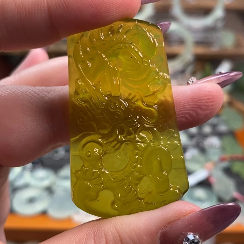 【闪购商品】蛇纹石玉未镶嵌颈饰吸*~