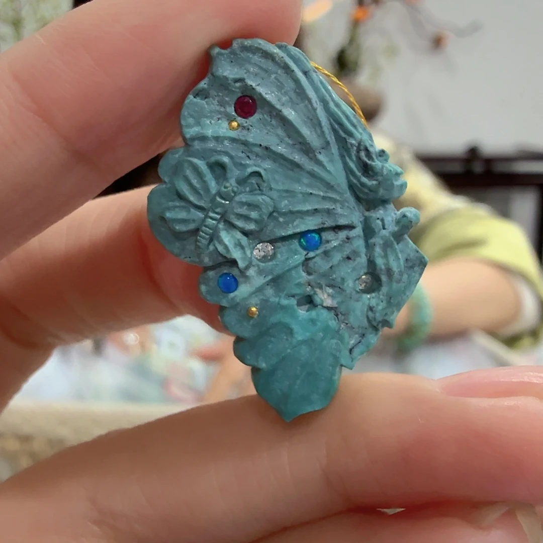 绿松石未镶嵌珠宝奇石