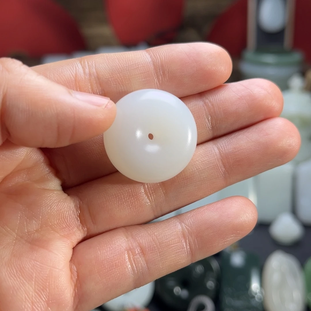 和田玉吊坠(赠链)未镶嵌