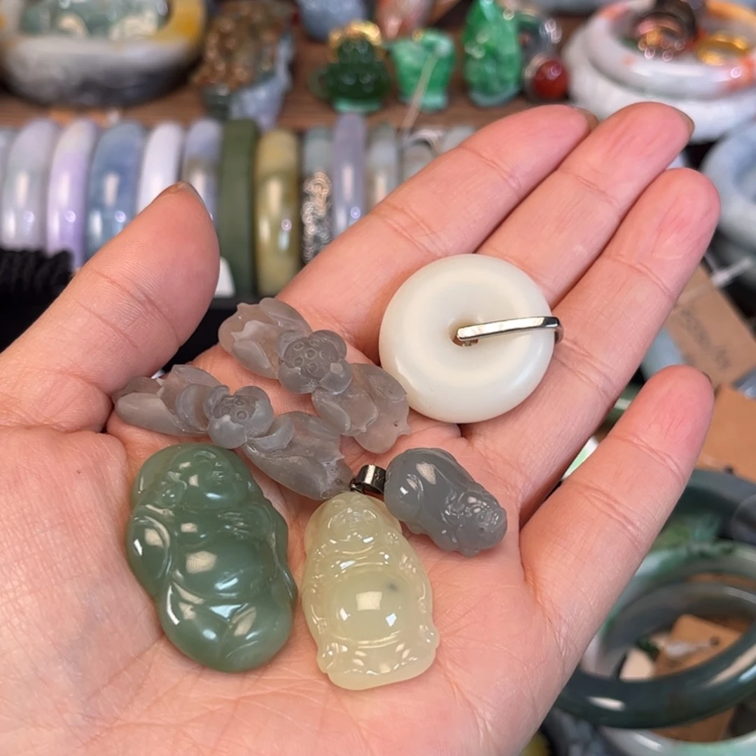 颈饰未镶嵌和田玉（糖玉）打包和田玉