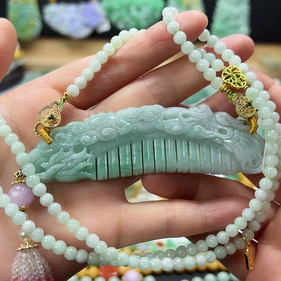 翡翠未镶嵌颈饰吊坠