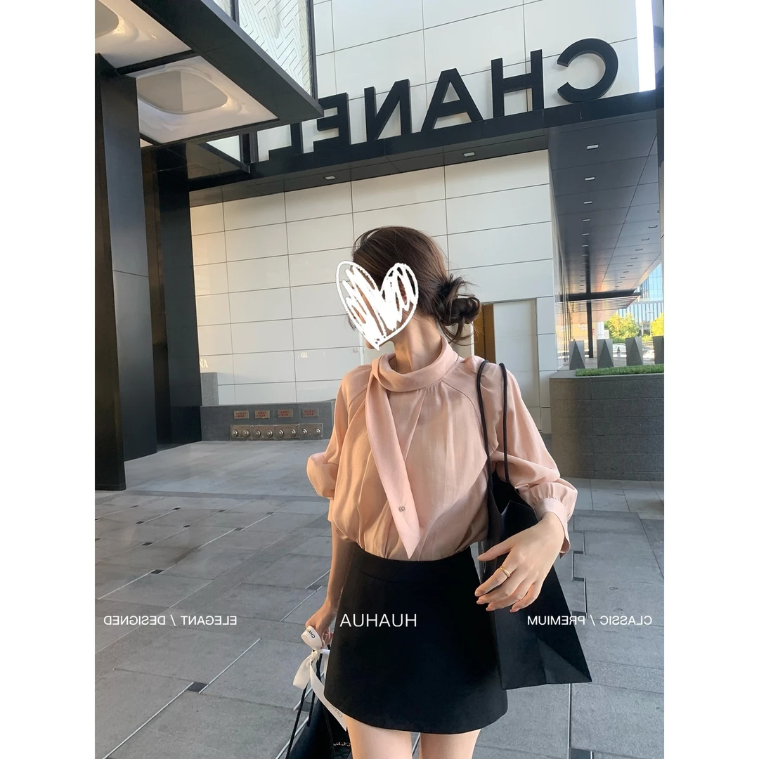 高级感蝴蝶结领灯笼袖衬衫女秋季新款法式温柔感气质通勤上衣女