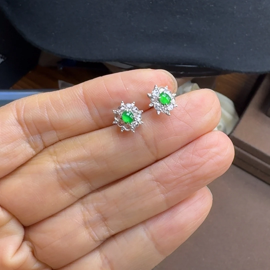 翡翠18K金镶嵌耳饰