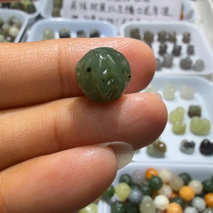 未镶嵌和田玉珠宝半成品