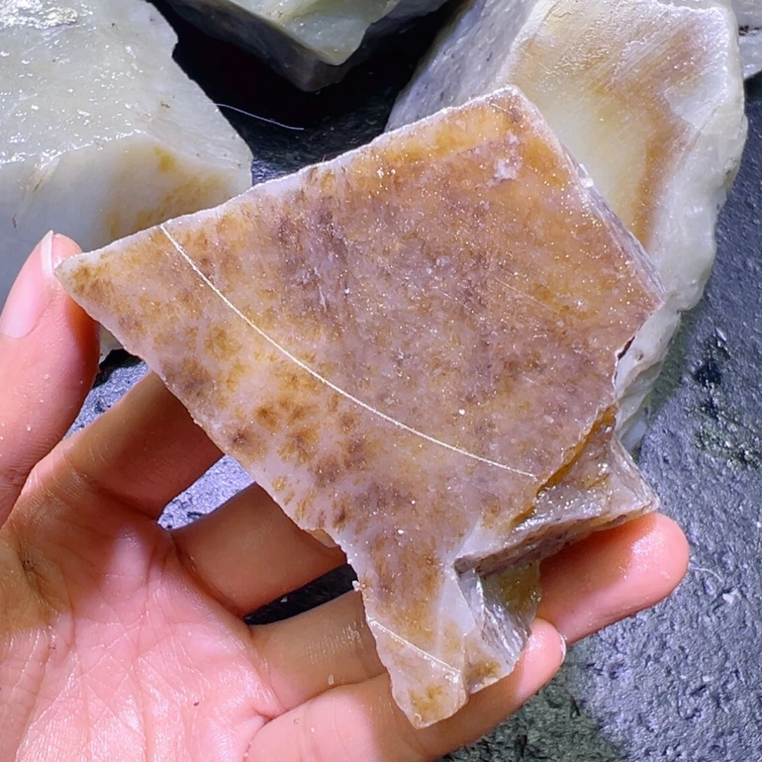 和田玉未镶嵌珠宝半成品