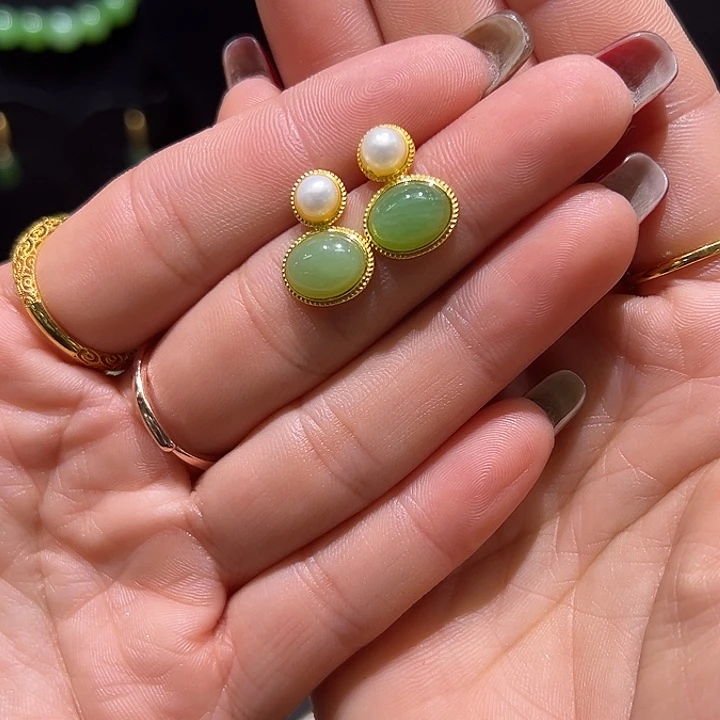 和田玉银S925镶嵌耳饰