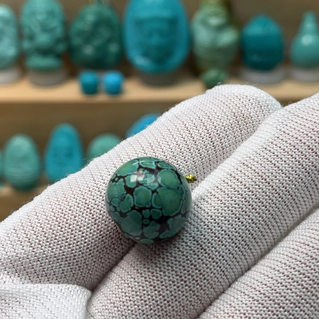 东***付绿松石未镶嵌绿松石