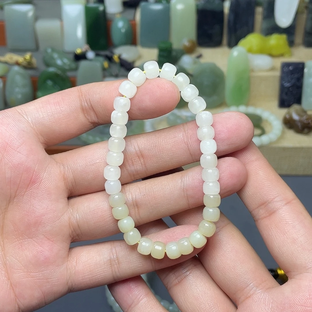 和田玉未镶嵌手链