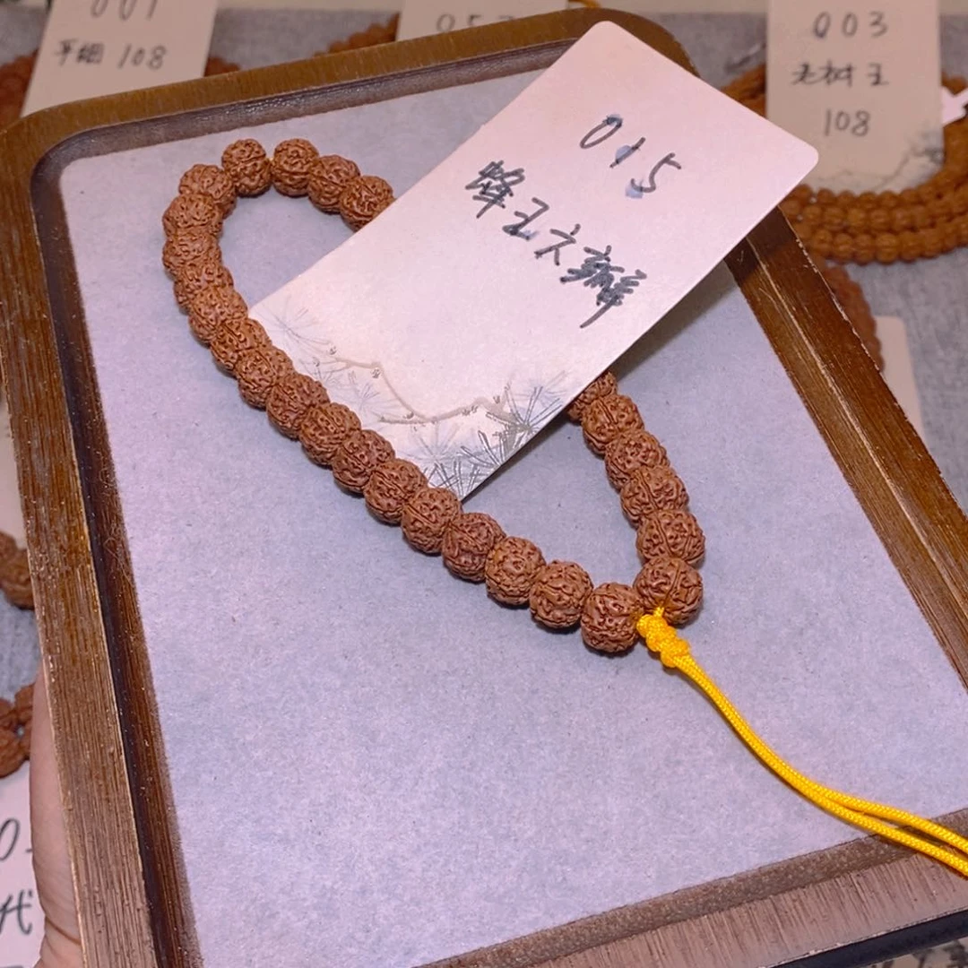 金刚菩提手串015蜂王六瓣11