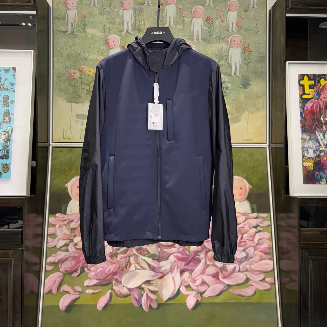 99新 Prada/普拉达 【BW】红标尼龙外套 S码/公价12200