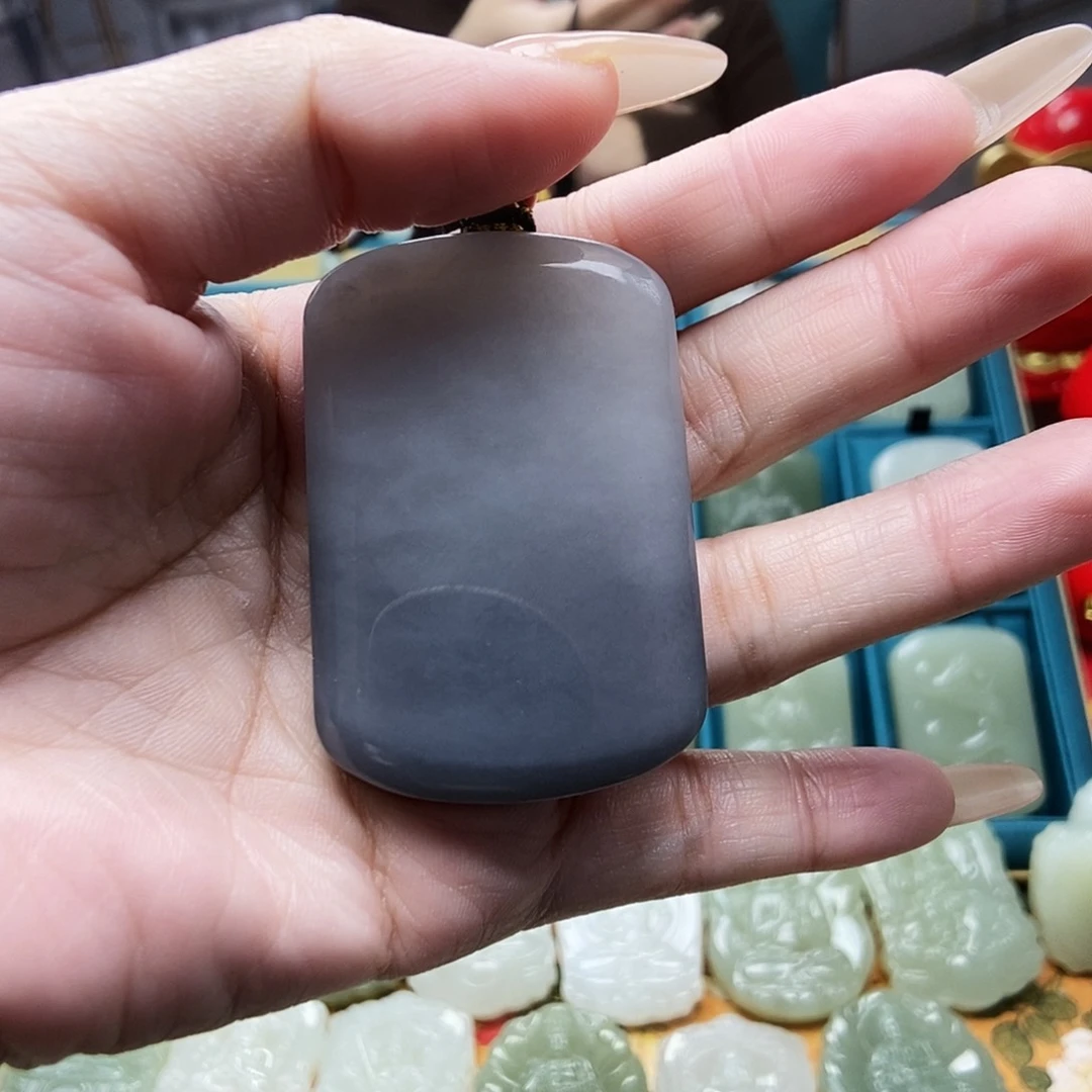 和田玉颈饰未镶嵌淇*果