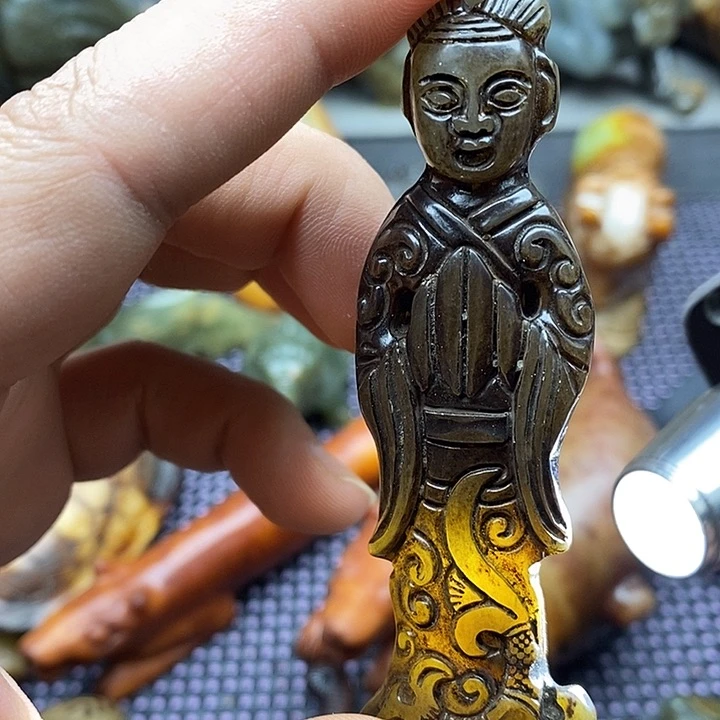 未镶嵌蛇纹石玉颈饰