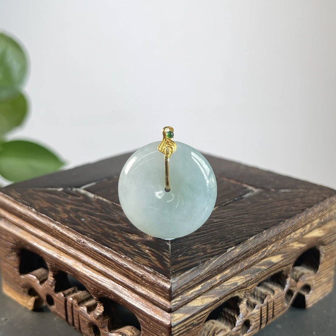 JGB24-186  天然缅甸A货翡翠  18K镶嵌平安扣