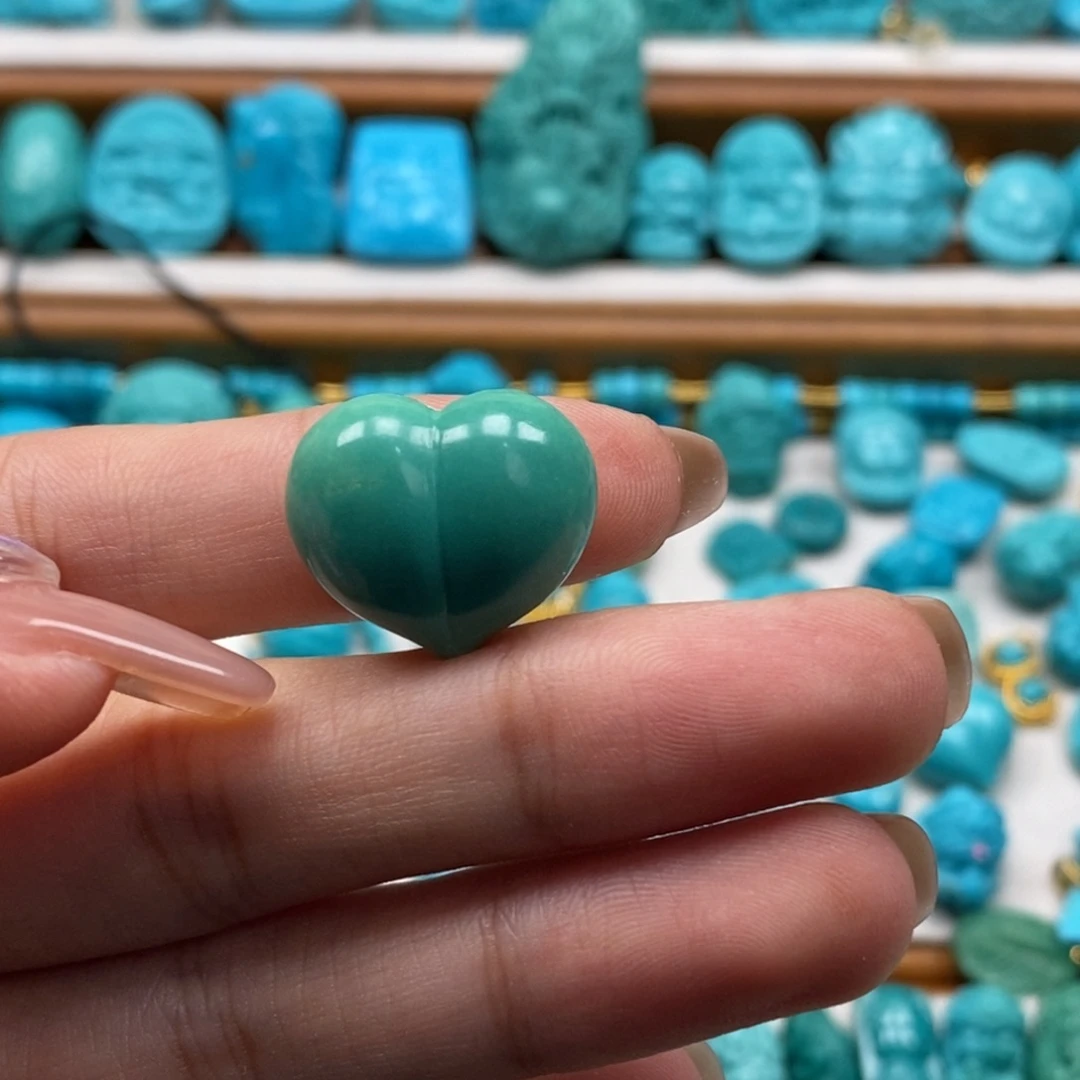 蜗****绿松石未镶嵌颈饰