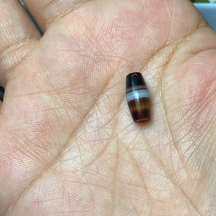 岗***吧石英石纯铜藏传古珠