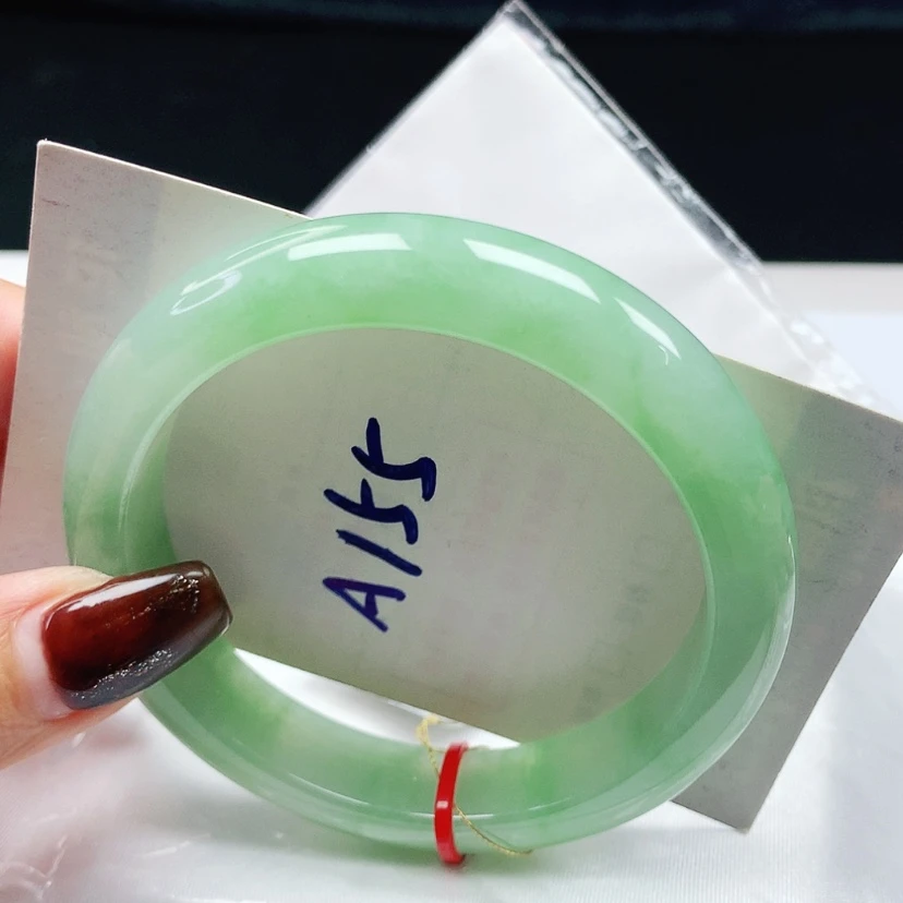 【闪购商品】翡翠手镯未镶嵌 正圈57+