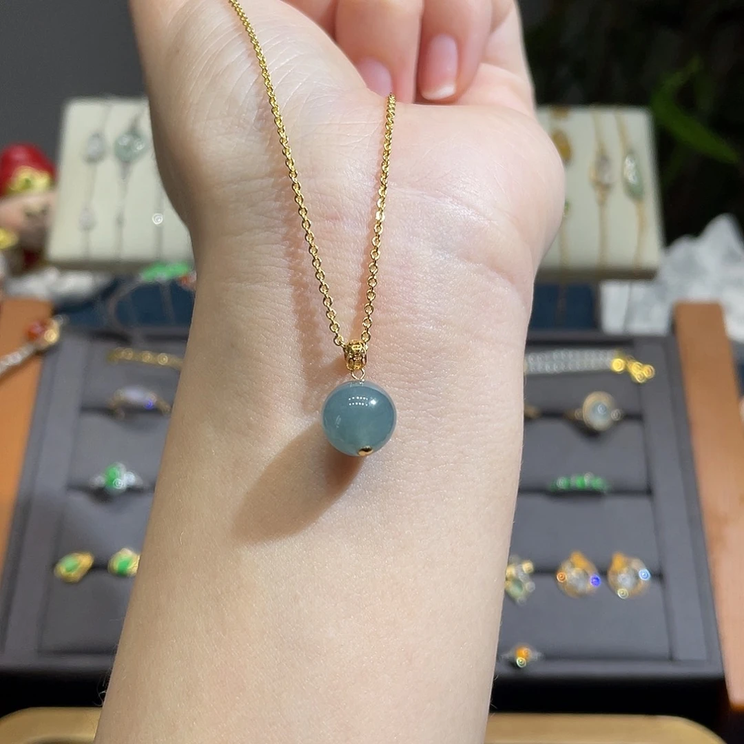 翡翠吊坠(不含链)18K金镶嵌珠珠卡9.5