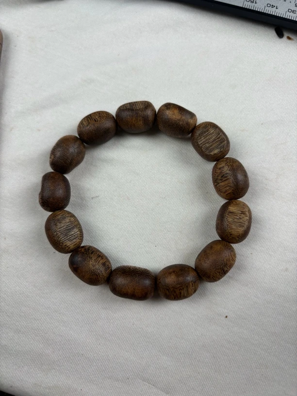 流疤单圈沉水浮多样性发一沉香手串