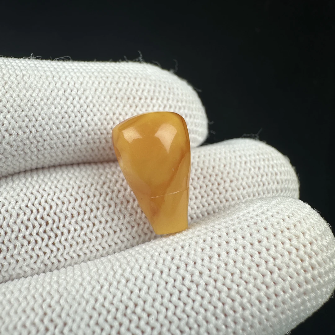 Z1543天然原矿蜜蜡 老蜡妖花三通 10.4*17.5mm 150克价