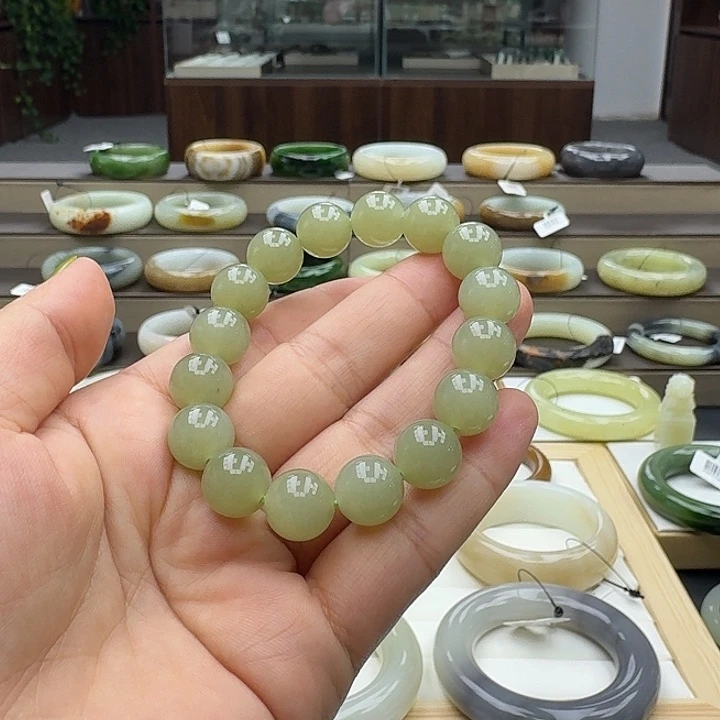 和田玉（糖玉）手镯未镶嵌