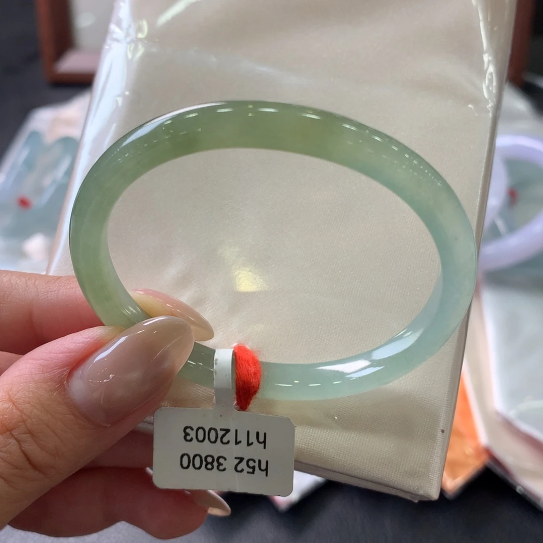 翡翠未镶嵌手镯天然Ａ货翡翠52贵妃冰黄完美镯