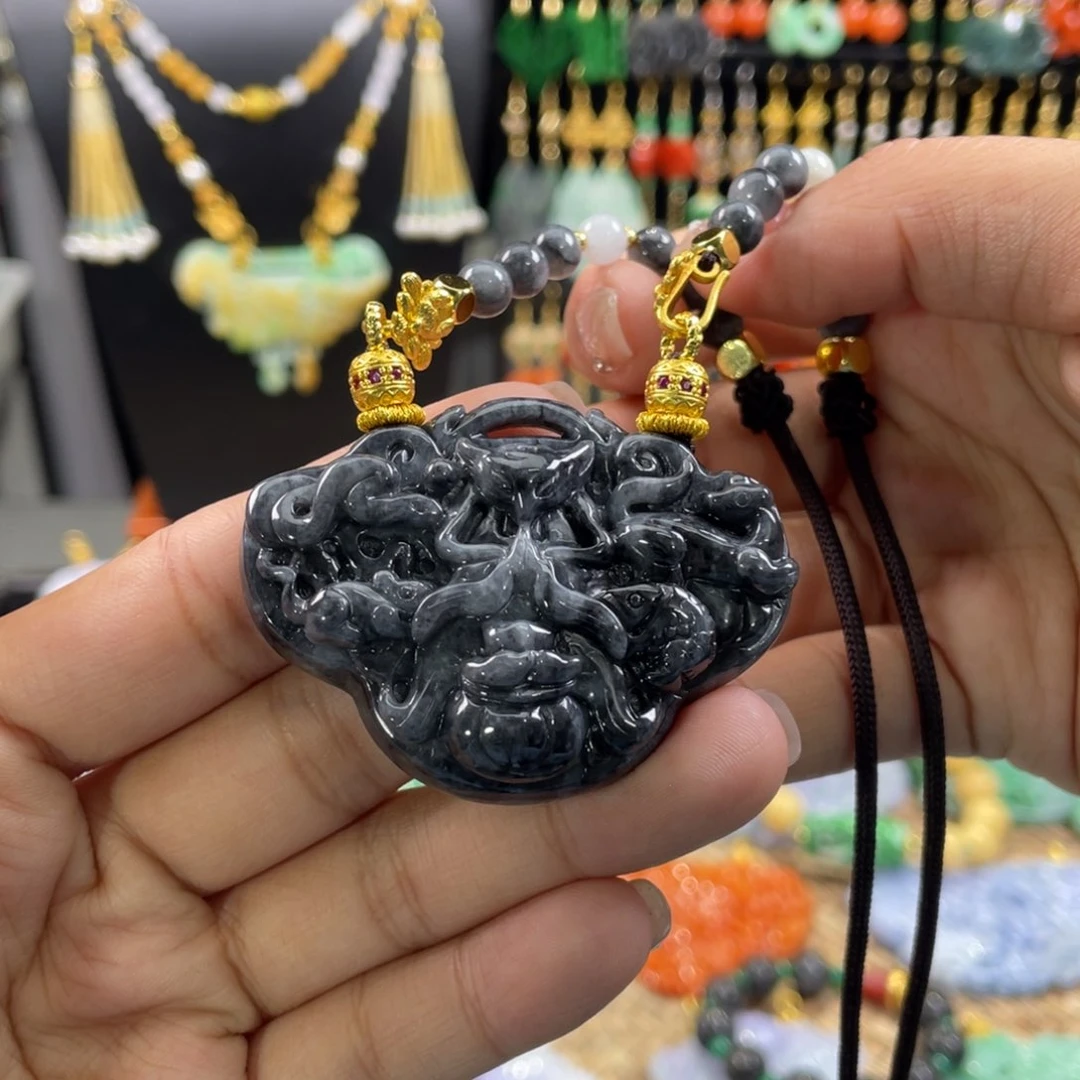 翡翠颈饰未镶嵌代编织