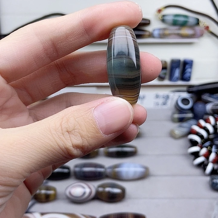 魔***楊玛瑙/玉髓未镶嵌颈饰