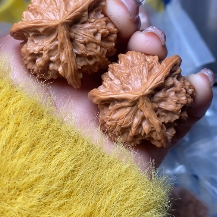 桃核吊坠三棱核桃36