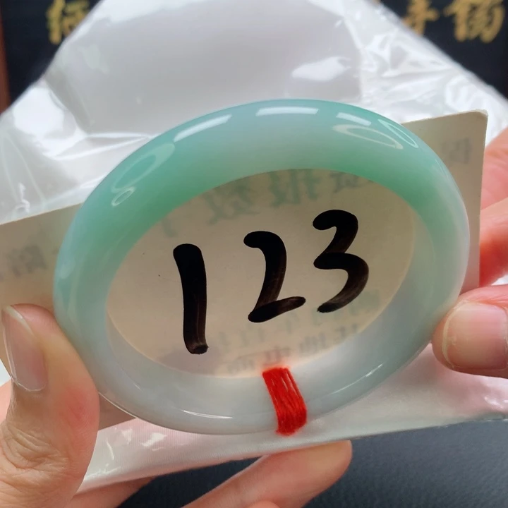 未镶嵌手镯翡翠正圈甜果绿