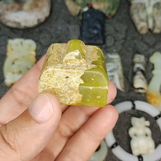 把件龙脊菩提物件优美，欢迎咨询