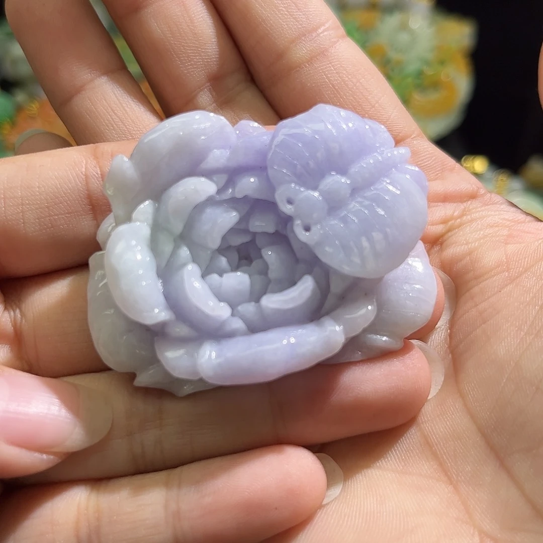 翡翠未镶嵌颈饰待编织