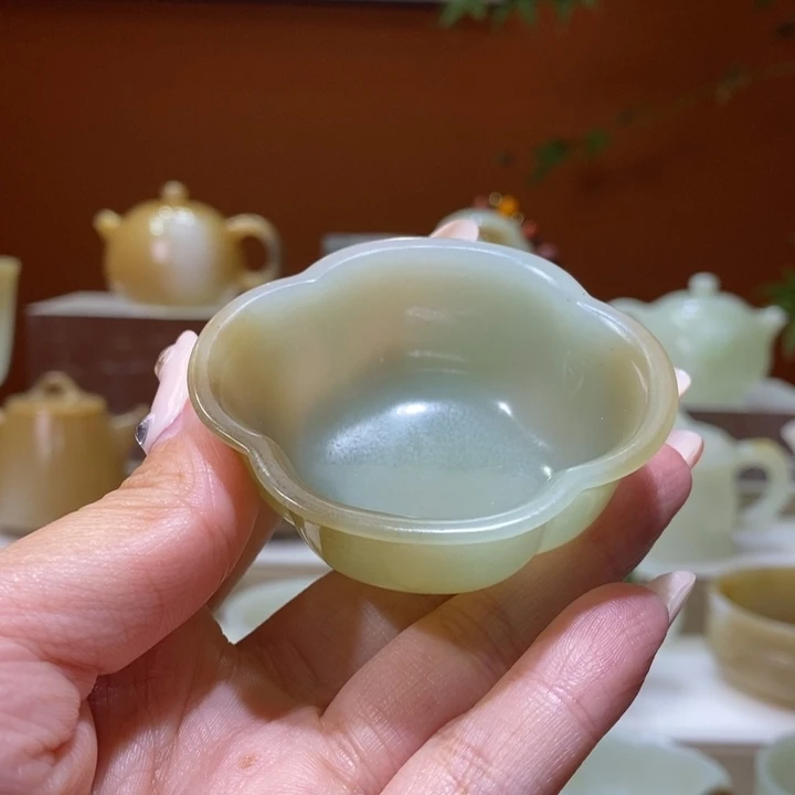 未镶嵌和田玉摆件海棠杯