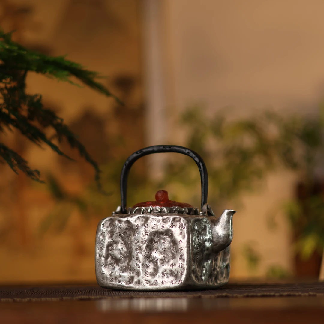 【夷嘉茗友】手工雕刻经文小方银壶，999银，手工茶壶