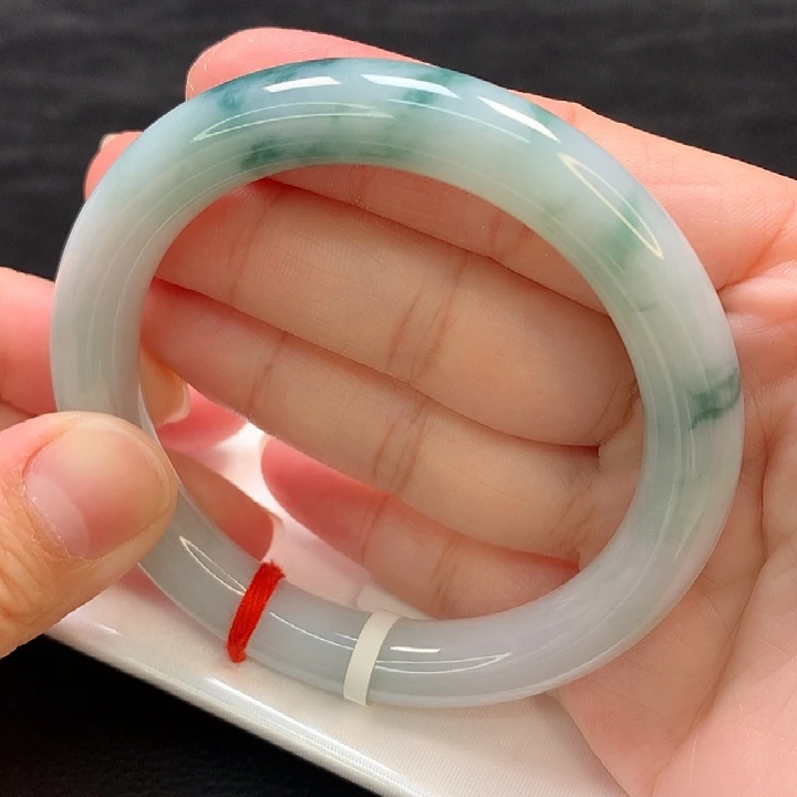 翡翠未镶嵌手镯圆条58