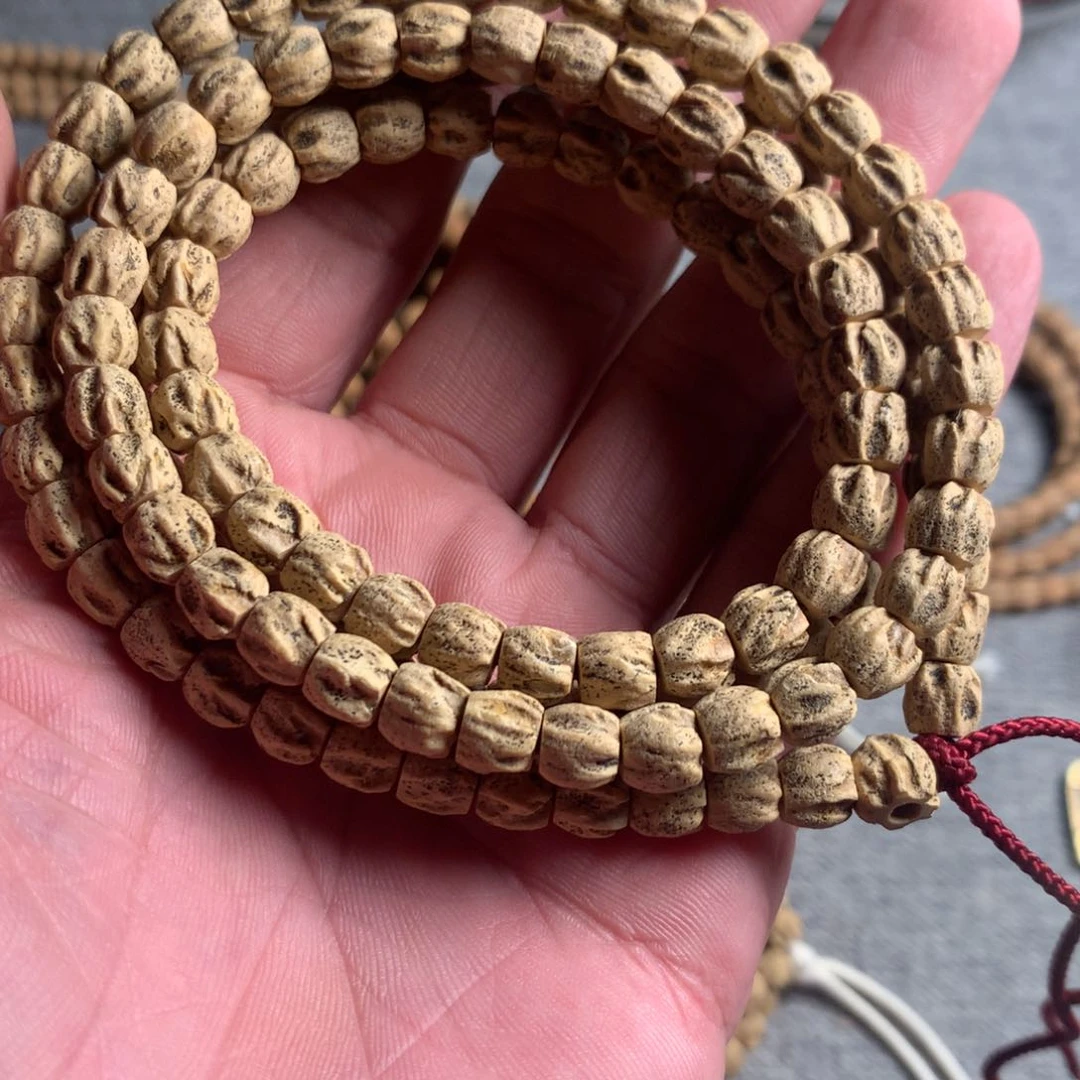 柏香籽/百香籽吊坠巴*嘿补钱