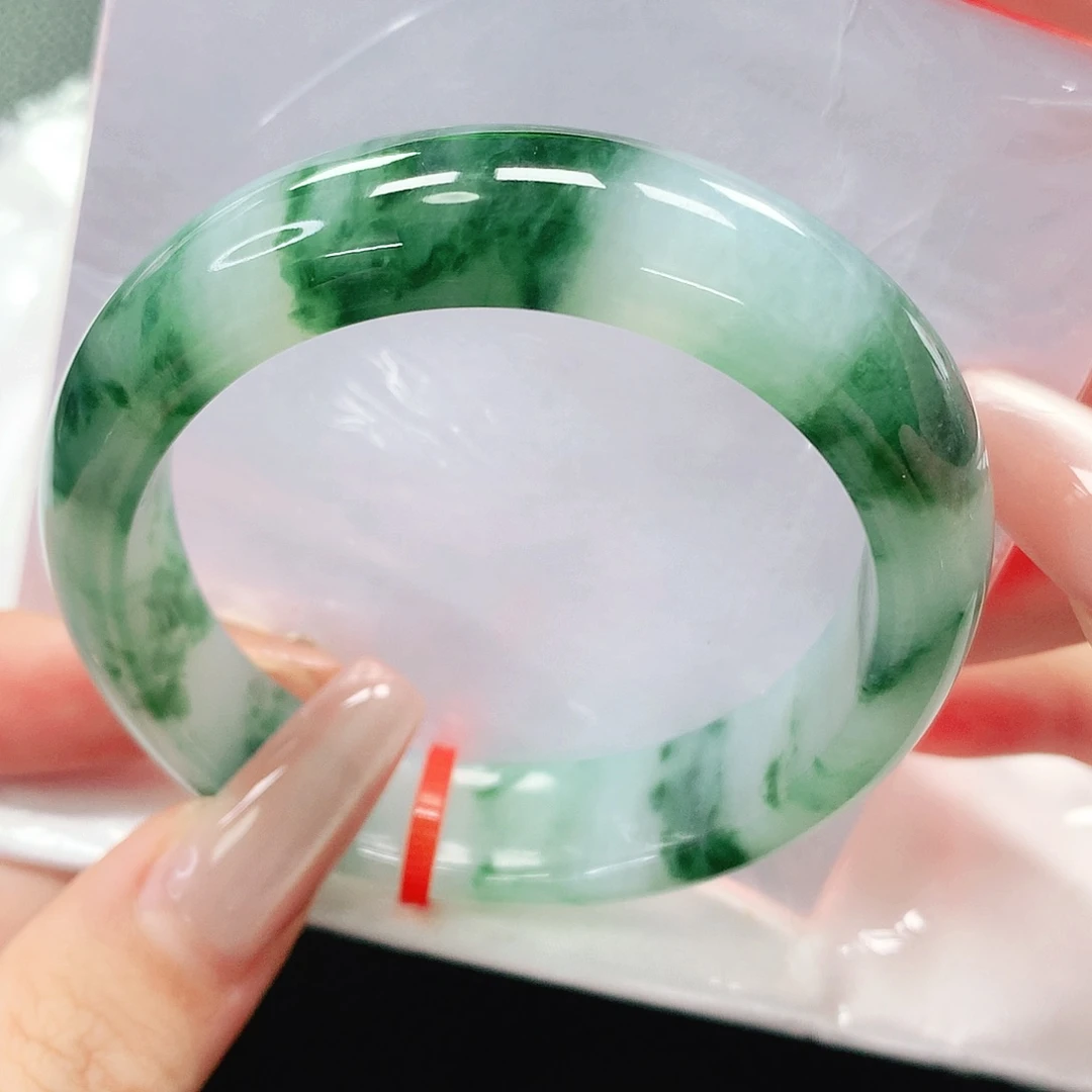 翡翠手镯未镶嵌59贵