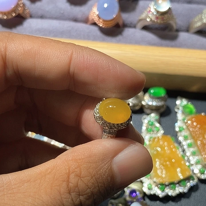 翡翠戒指未镶嵌猫**?天然缅甸a货翡翠