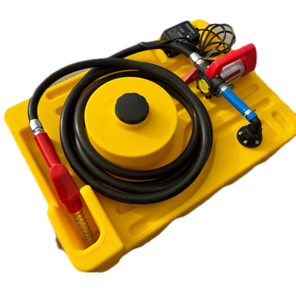 100升轿车用尼龙滚塑便携加油机套装（长85公分宽61公分高40公分）