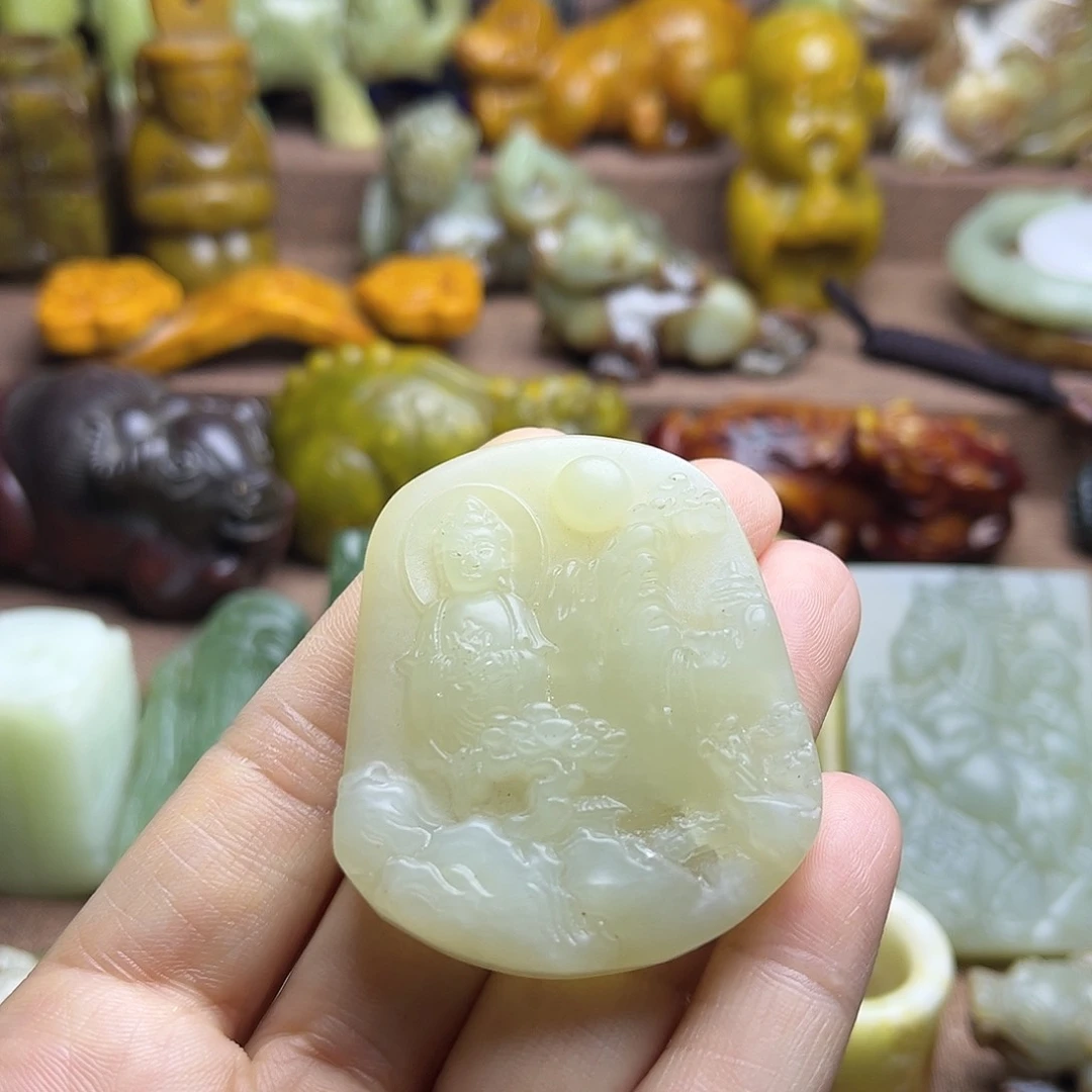 白玉菩提吊坠18。。