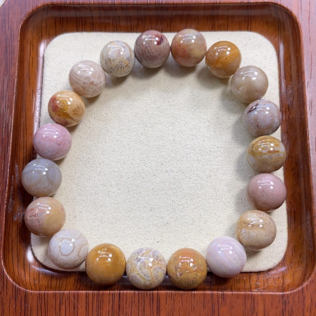 硅化玉未镶嵌颈饰k17