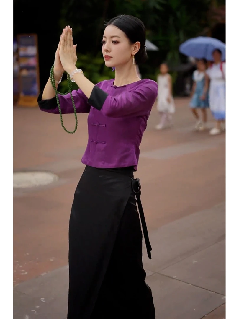 早秋多巴胺法式漂亮松弛感高级感紫色盘扣上衣黑色半身裙套装女潮