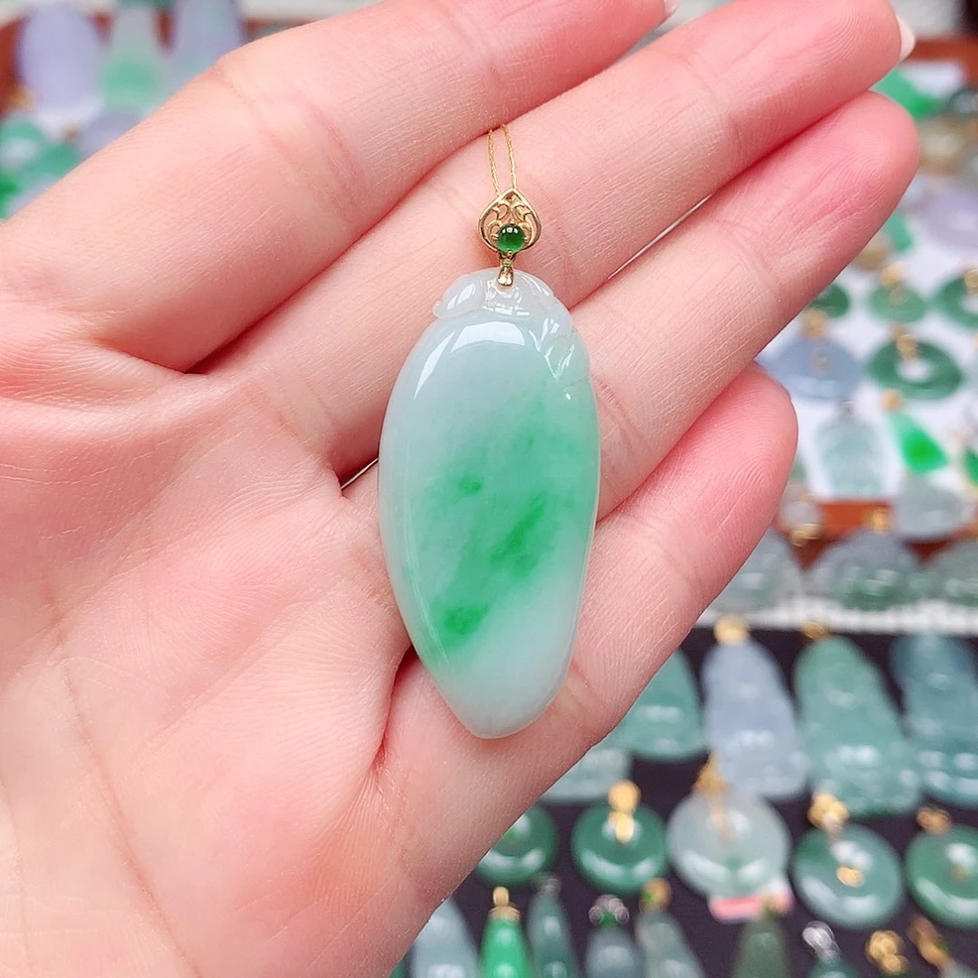 翡翠颈饰18K金镶嵌天然翡翠A货