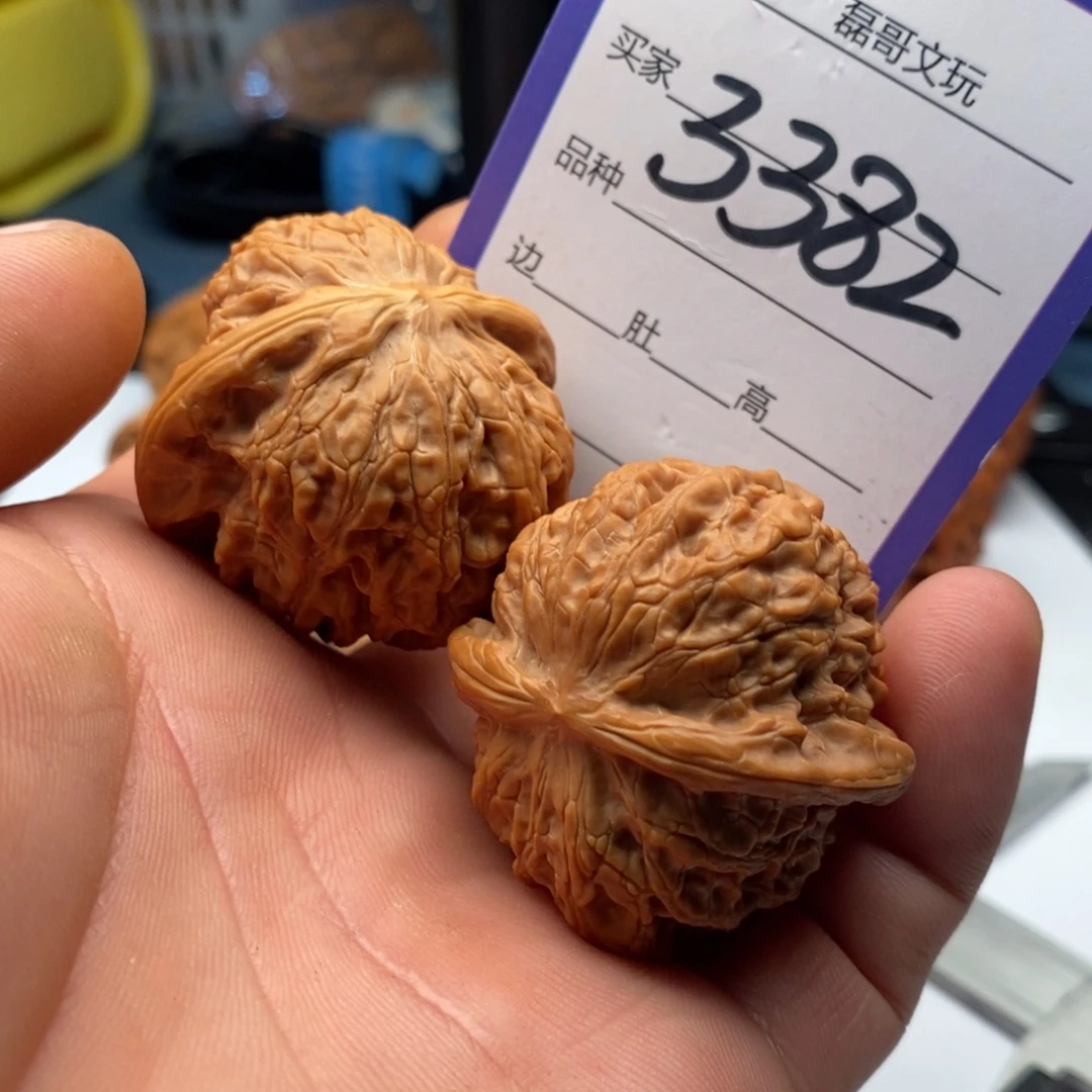 文玩核桃吊坠3382