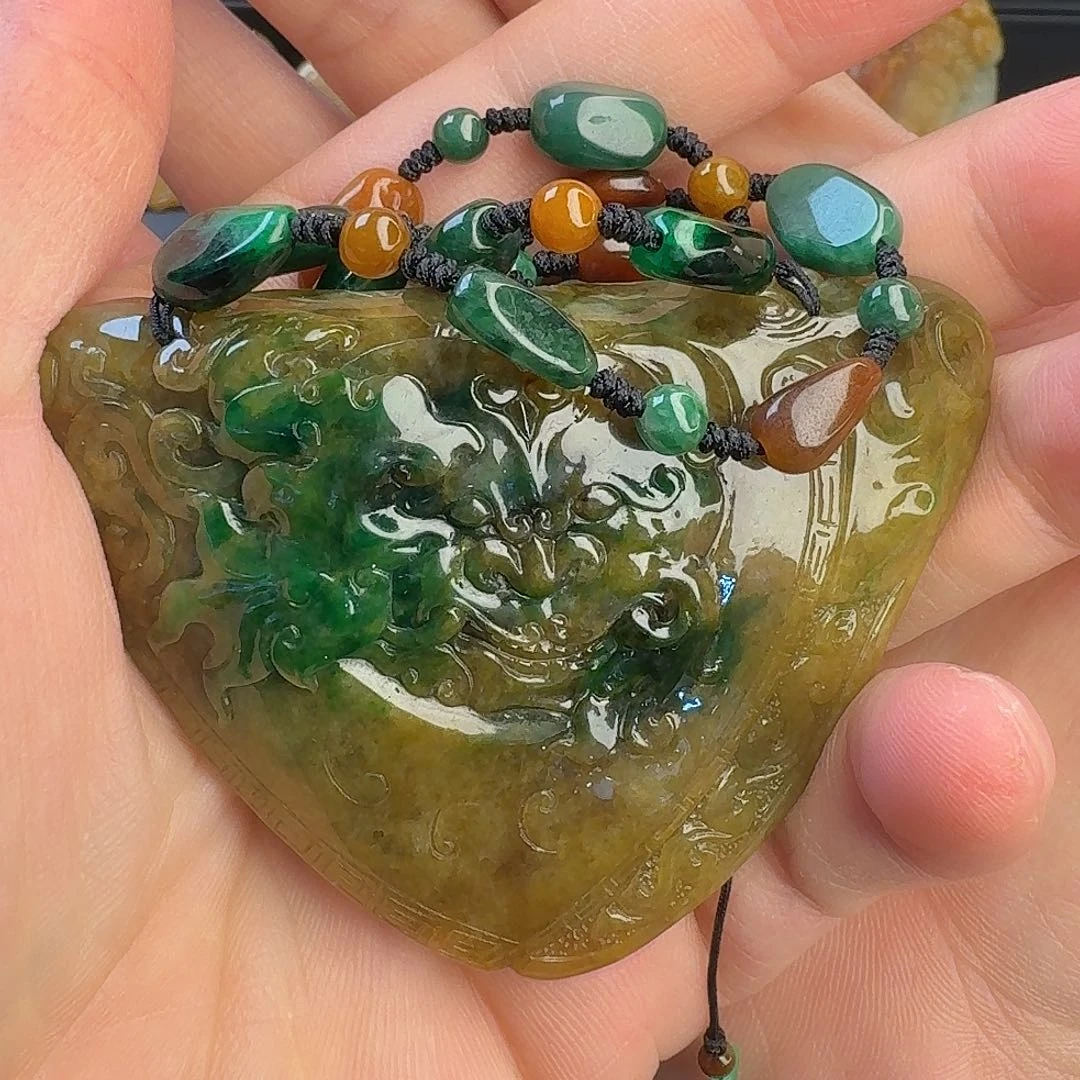 翡翠未镶嵌颈饰骨牌龙凤