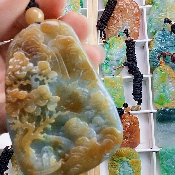 颈饰未镶嵌翡翠翡翠